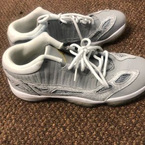 Jordans size 7